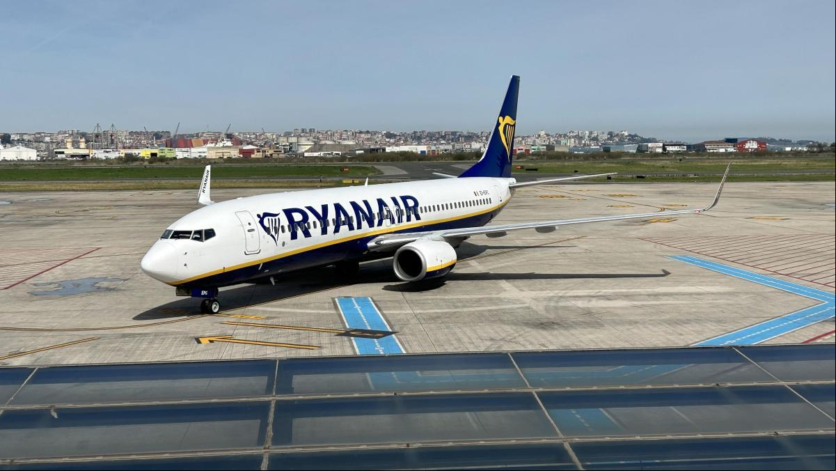 Ryanair avisa de una subida de los billetes de avión en España si Consumo no retira la multa