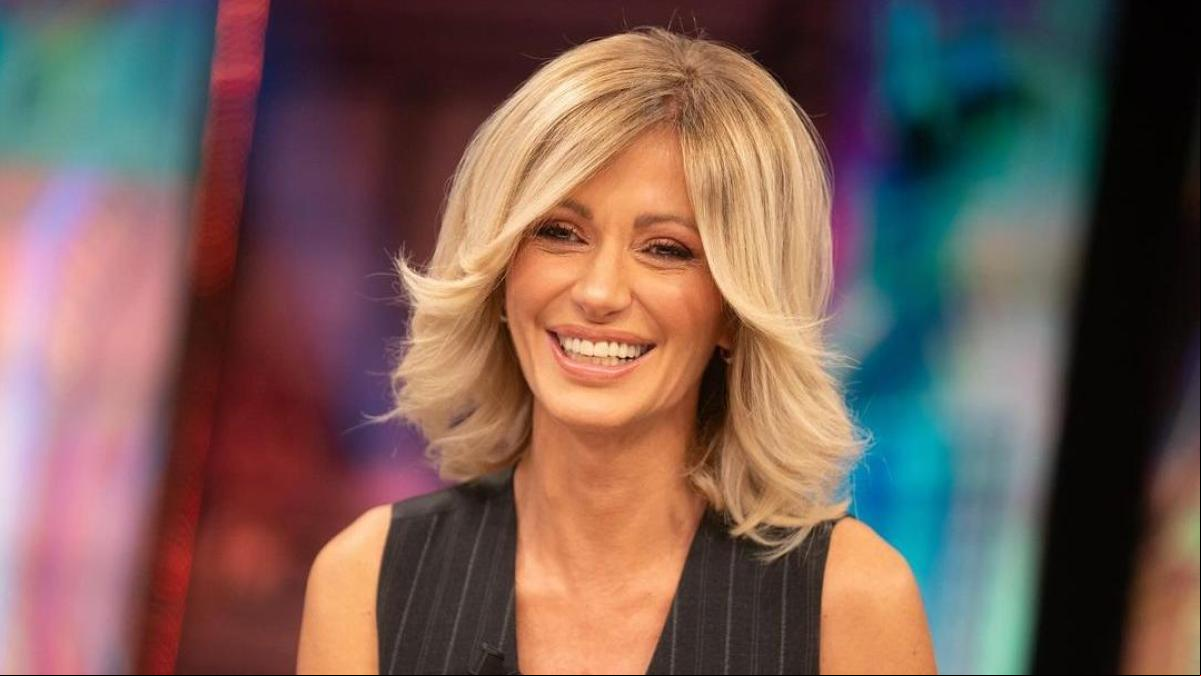 Susanna Griso y cómo ser la más elegante de la oficina a los 50 con un conjunto que puedes fichar en las rebajas de Mango por 33 euros