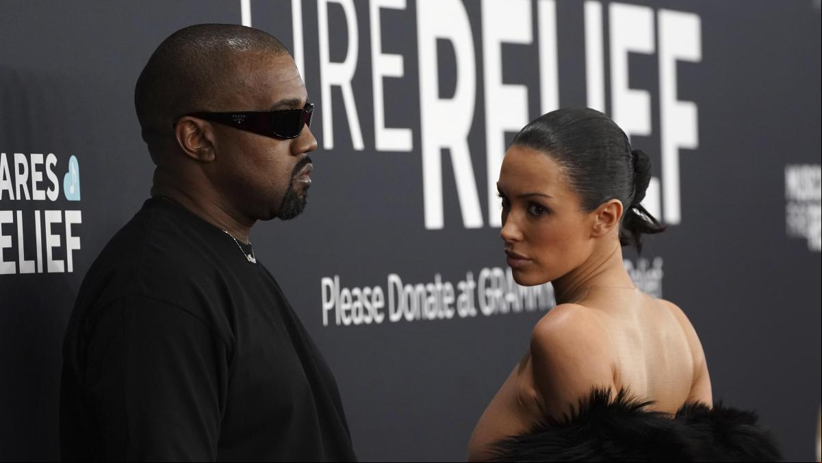 Kanye West y Bianca Censori se reconcilian de cena en Mallorca