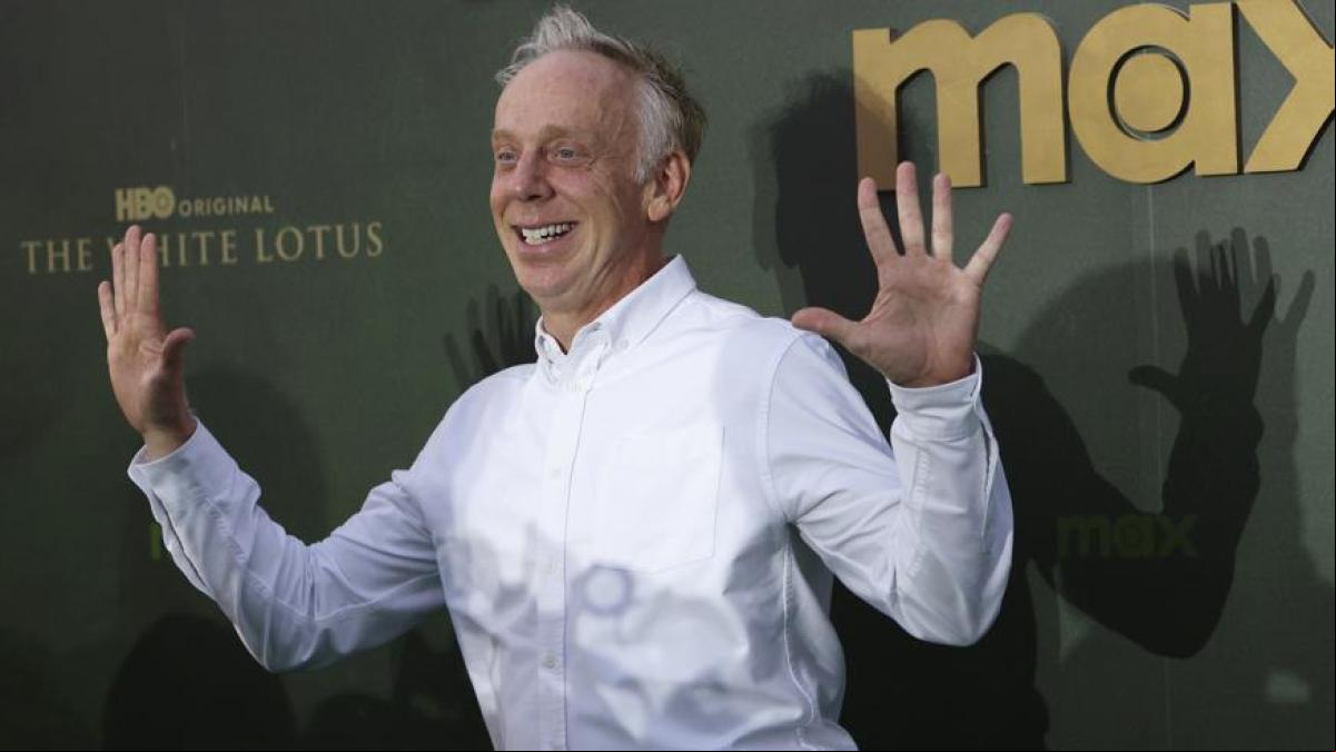 Mike White (creador de The White Lotus): “Que haya gente esperando algo que yo he hecho se siente como un sueño”