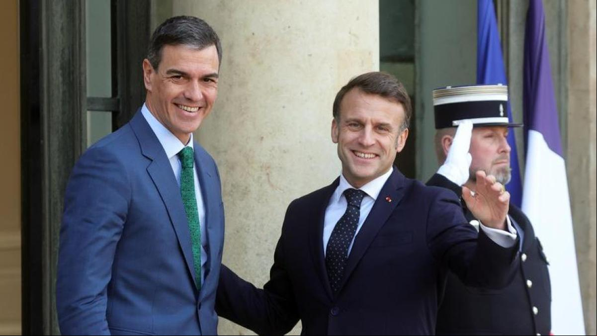 Sánchez aún no quiere plantearse el envío de soldados a Ucrania