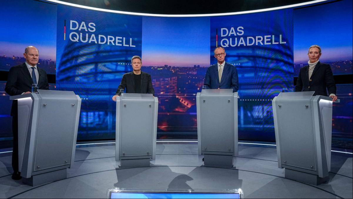 Cuatro aspirantes y una cancillería
