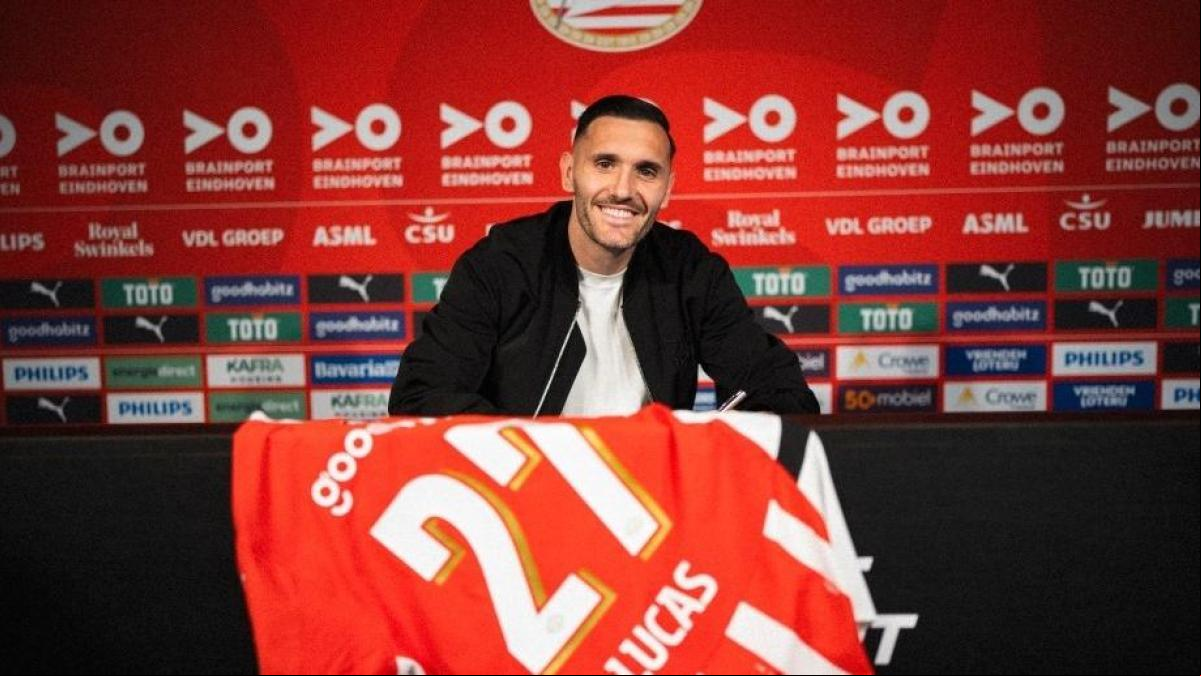 Lucas Pérez, jugador del PSV Eindhoven, con tuberculosis