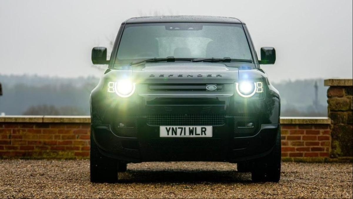 Este es el Land Rover que conduciría el mismísimo James Bond