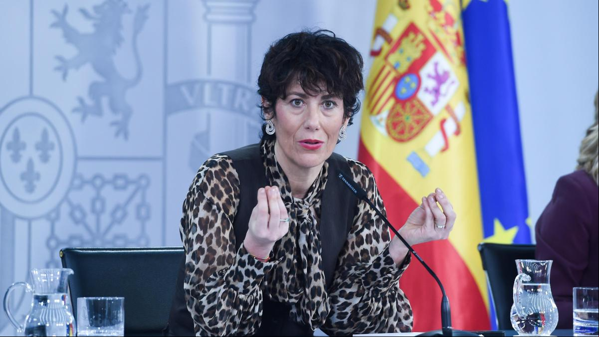 El Gobierno insiste en que la Generalitat no podrá cerrar los CIE ni exigir el catalán
