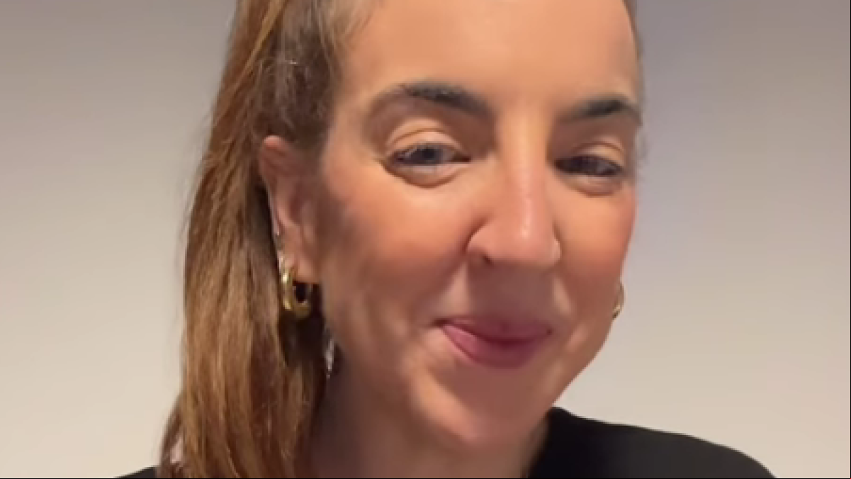 La psicóloga Cristina Callao comparte 7 canciones para subir el autoestima: Vamos a darle play al amor propio