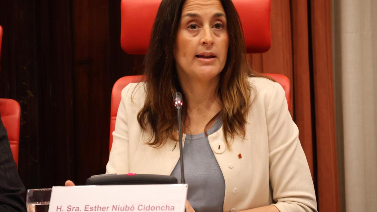 Educació fusionará las ciencias en bachillerato, pero mantendrá las horas de dedicación actual