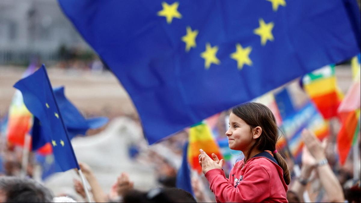 Roma se llena de banderas europeas contra las amenazas a la UE