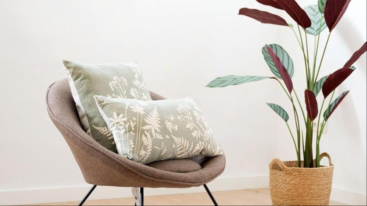 Cambia tu casa y vístela de primavera por muy poco: aprovecha las ofertas en textiles y dale alegría desde el salón hasta el dormitorio