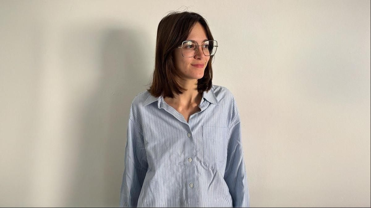 Joana Martínez, dissenyadora tèxtil: “Quan saps que per fer una samarreta de cotó necessites més de 2.000 litres daigua, ja no penses que el polièster és més contaminant”