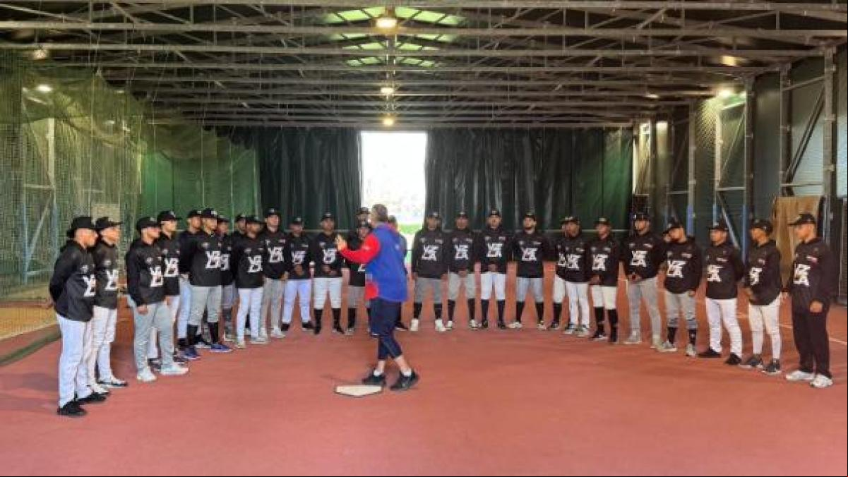 Los 19 jugadores de un equipo venezolano de béisbol piden asilo en Barcelona