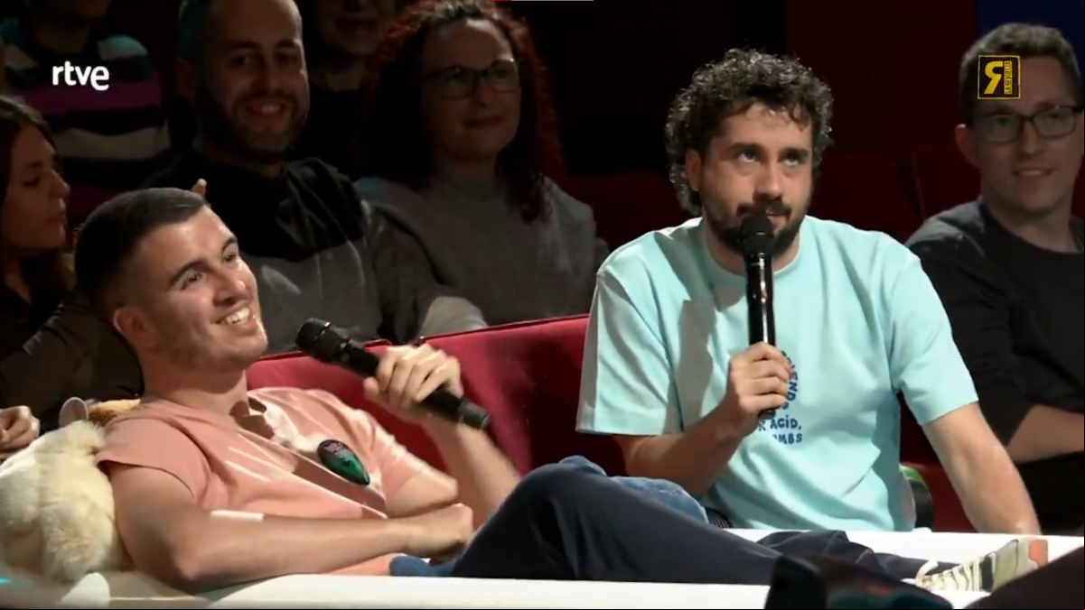 Un ex trabajador de El Hormiguero cuenta en La Revuelta cómo es trabajar para Pablo Motos: “Siempre traen lo último”
