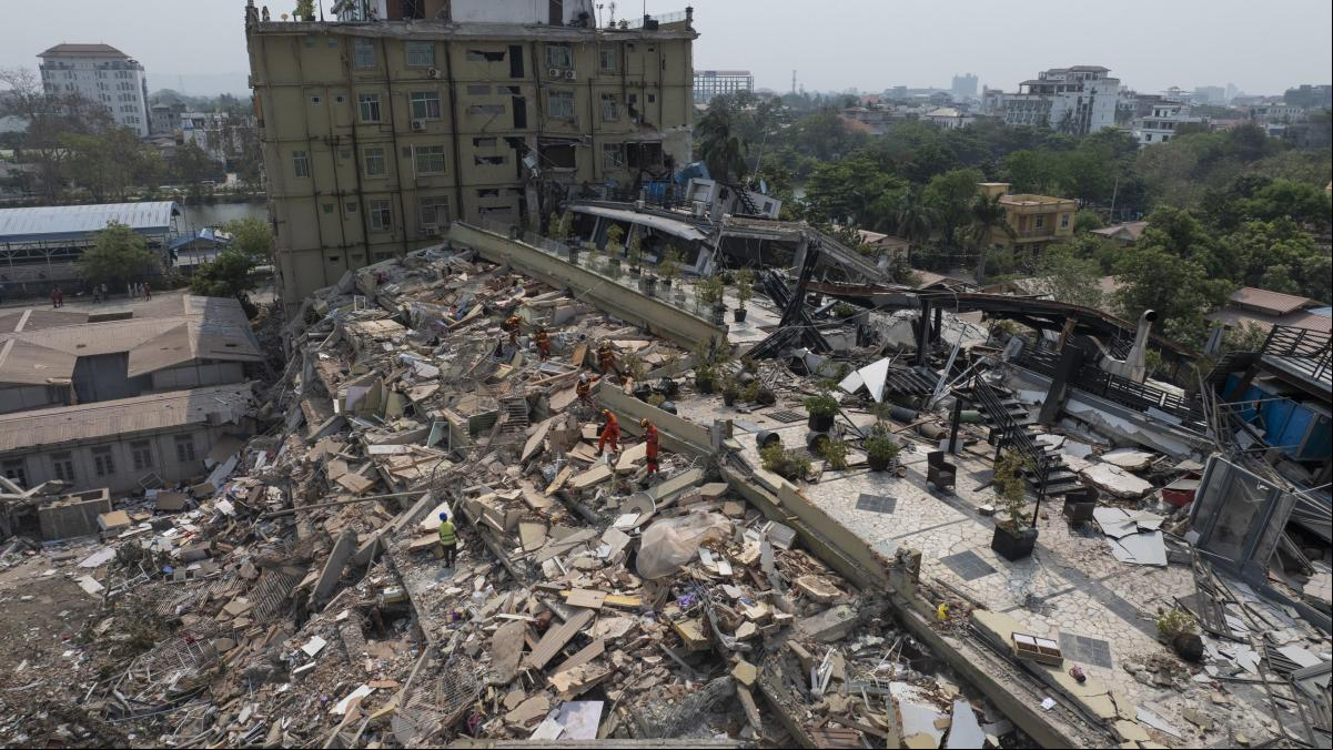 Suben a 3.354 las muertes por el terremoto en Birmania, según el último balance de la junta militar
