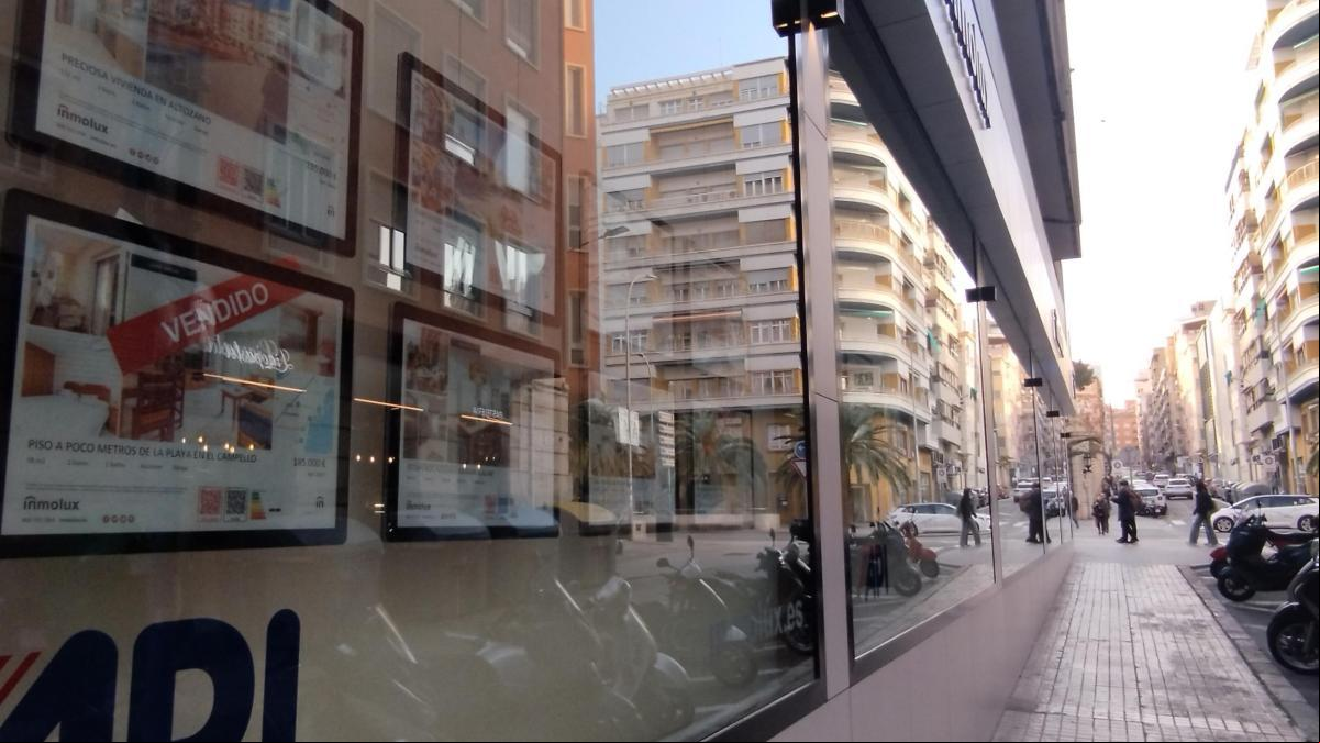 Alicante vende el 45% de sus casas a extranjeros, mientras Baleares y Málaga no llegan al 35%
