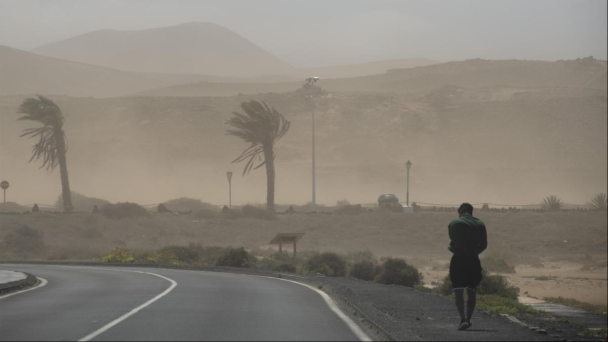 La borrasca Nuria deja un herido en Tenerife y rachas de 150 km/h en el Teide