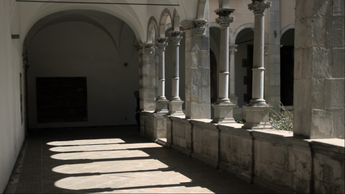 Descubre la geometría del claustro del monasterio de Sant Esteve de Banyoles