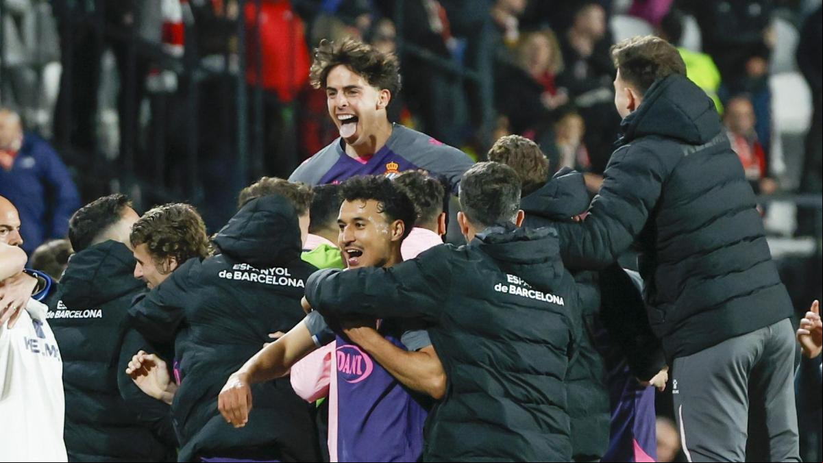 Así fue la fiesta del Espanyol en el vestuario de Vallecas: “Son una piña”