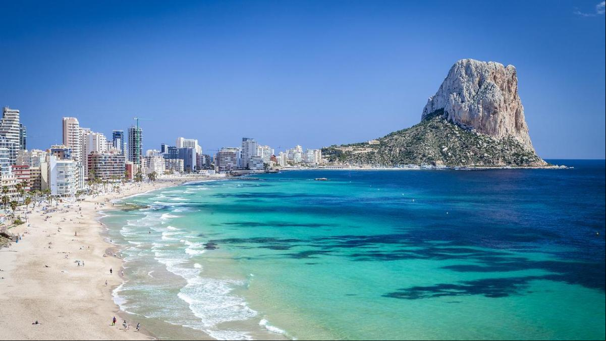 Transportarse a Brasil sin cruzar el charco: el Río de Janeiro en España, con playas paradisíacas, ideal para escaparse en Semana Santa
