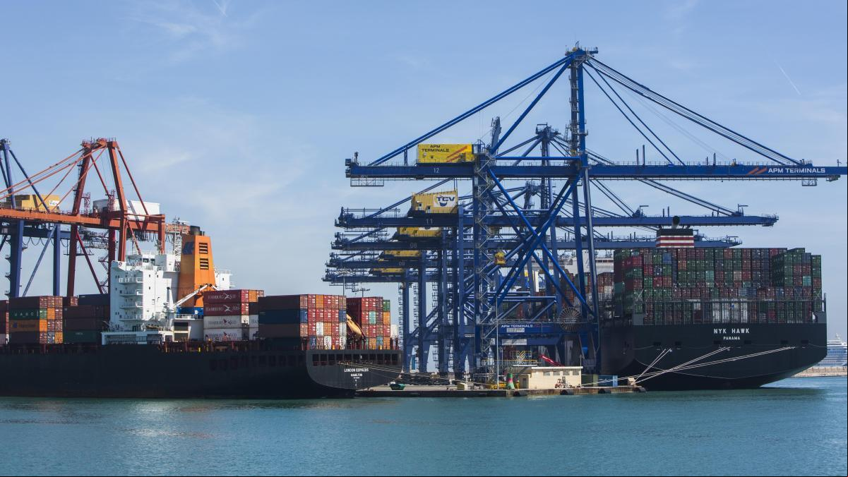 El puerto de València, la puerta china al sur de Europa