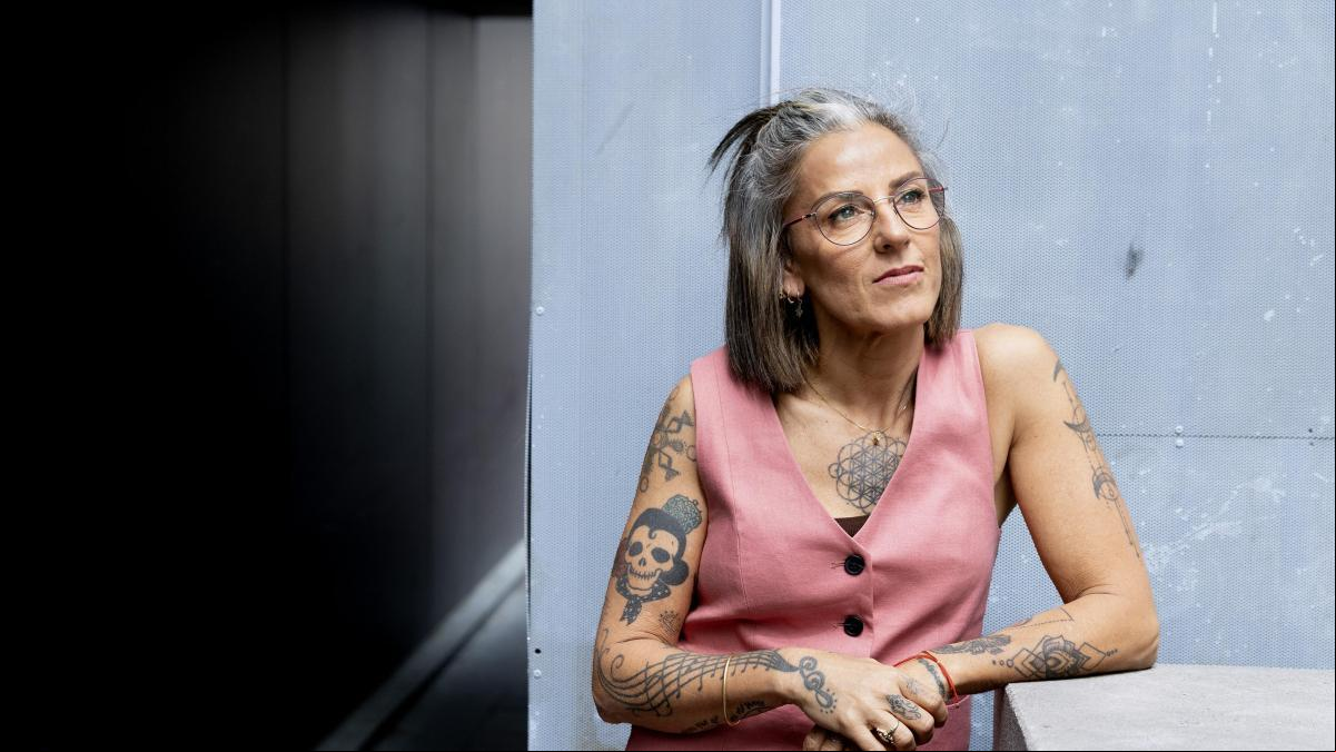 La Mari de Chambao celebra sus 50 años y le canta a la vida ‘Fresca’