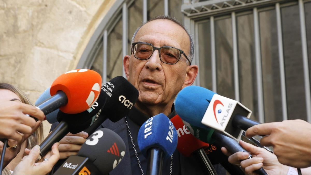 Omella destaca el mensaje de “esperanza” de Francisco y su entrega a los más pobres