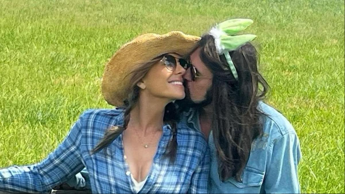 Elizabeth Hurley y Billy Ray Cyrus, romance sorpresa Elizabeth Hurley y Billy Ray Cyrus, romance sorpresa