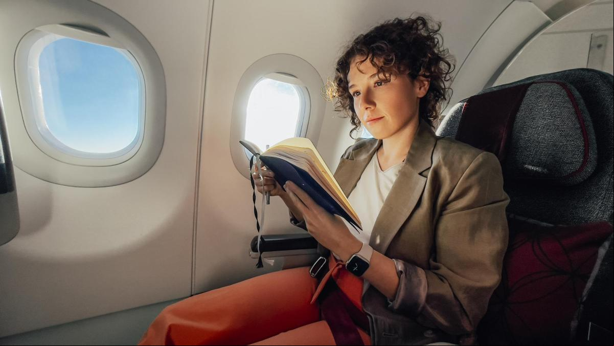 Todo lo que puedes hacer en un avión durante un vuelo largo Todo lo que puedes hacer en un avión durante un vuelo largo