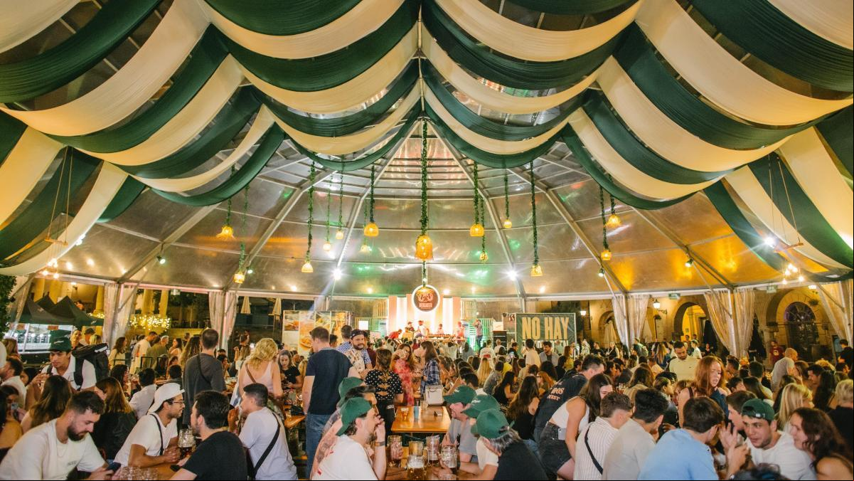 Vuelve el San Miguel Biergarten al Poble Espanyol