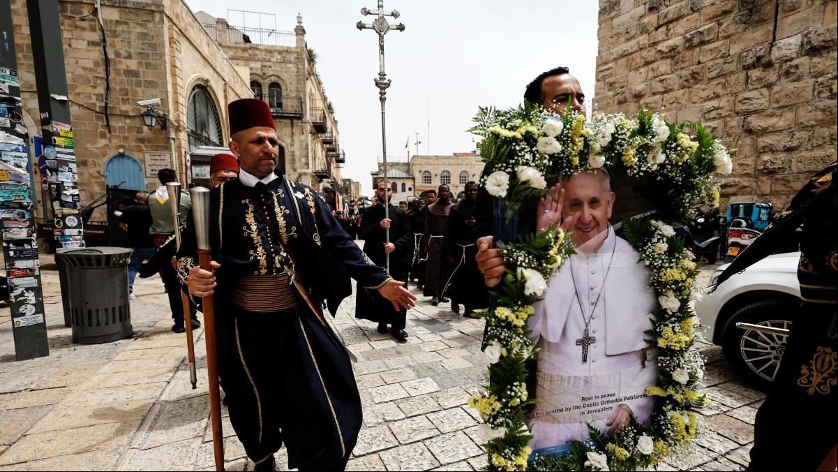 Israel elige la incomodidad y el silencio ante la muerte del papa Francisco