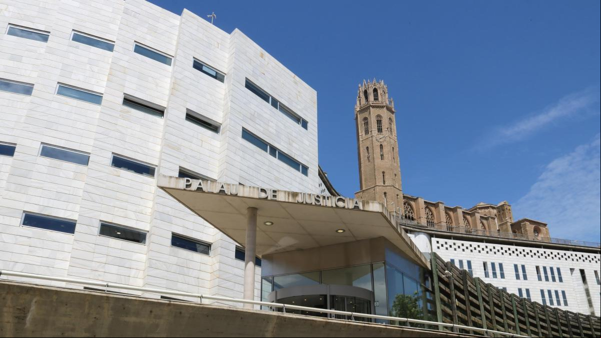 La Fiscalía pide cuatro años de prisión por estafar gasóleo por valor de 4.600 euros a una empresa de Balaguer