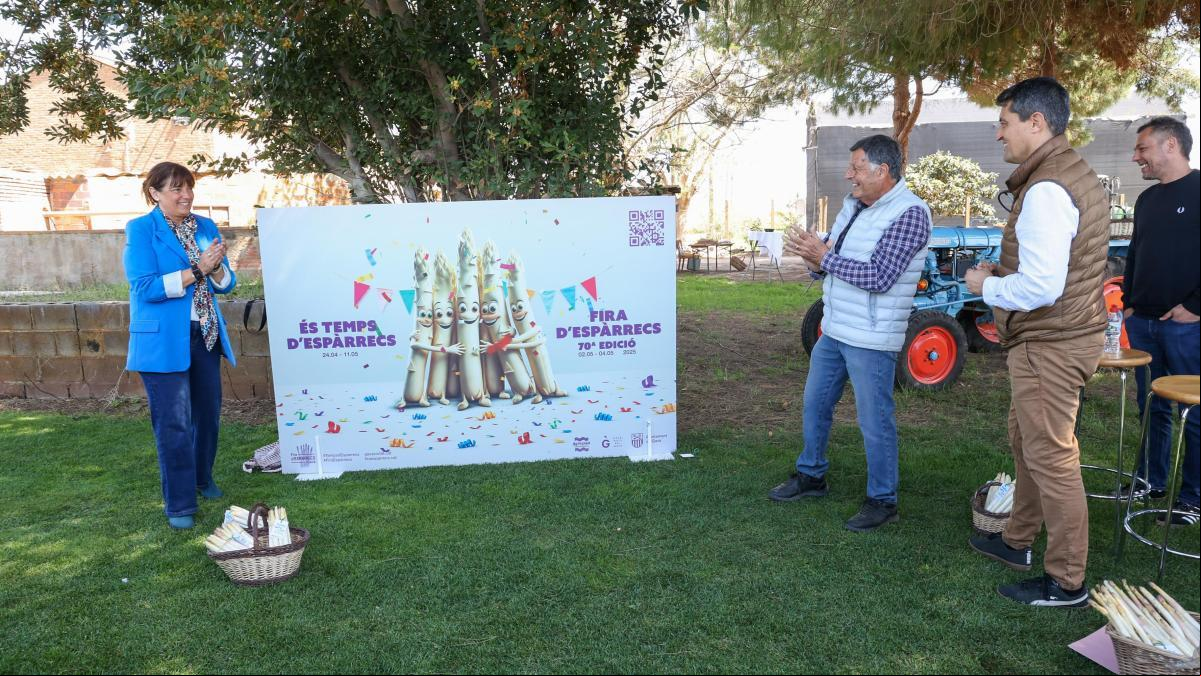 Gavà ya vive la fiesta de su cultivo estrella: el espárrago blanco