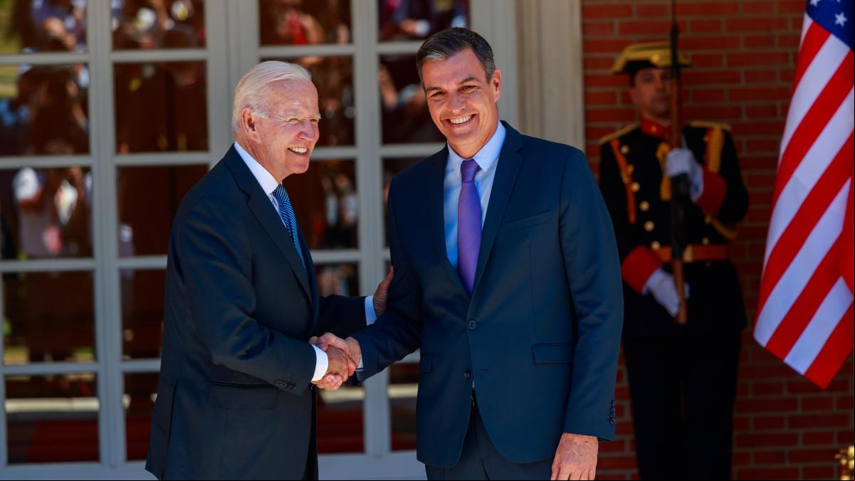 Trump, Sánchez y el rearme español