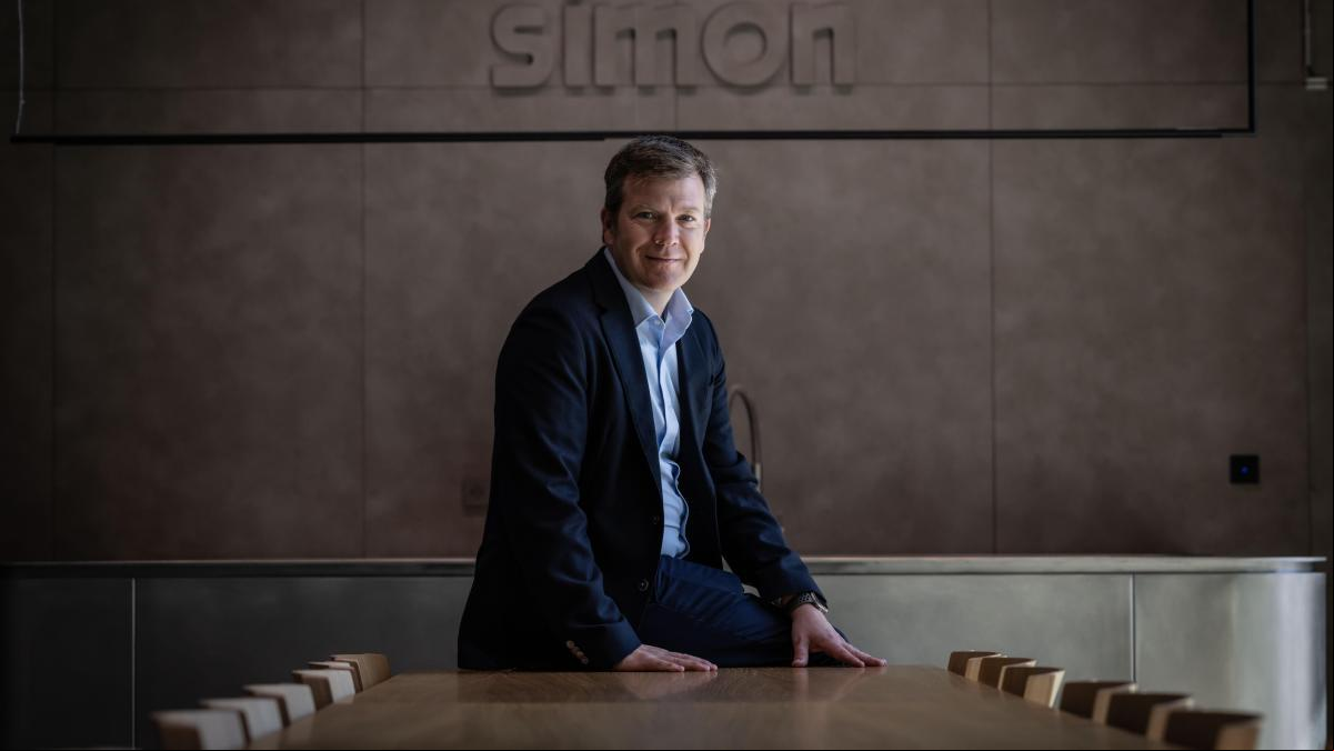 Simon compra la sueca Elit y se lanza a por grandes clientes