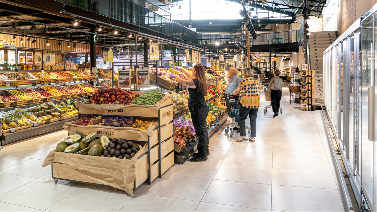 Desde hace más de 90 años, Plusfresc, cadena de supermercados lleidatana especializada en productos frescos, es sinónimo de compra de proximidad, de calidad, y de compromiso con el entorno más cercano