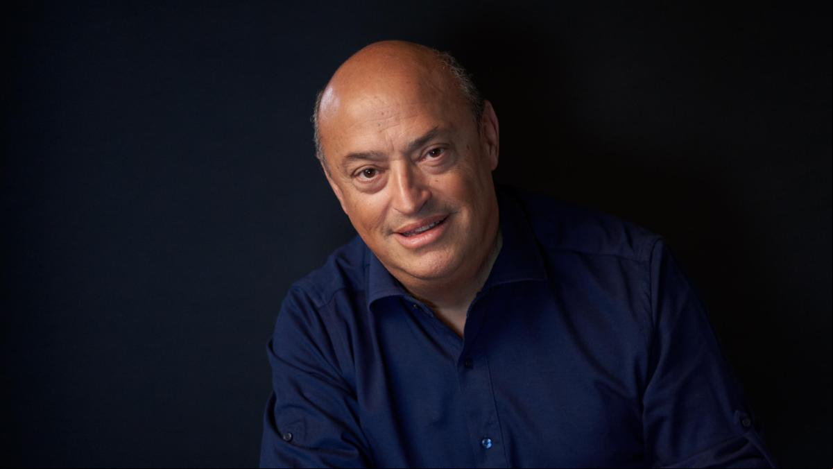 Eric Frattini: “El papa es mucho menos poderoso de lo que parece”