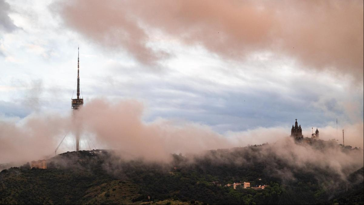 Baile de nubes en Collserola tras la lluvia