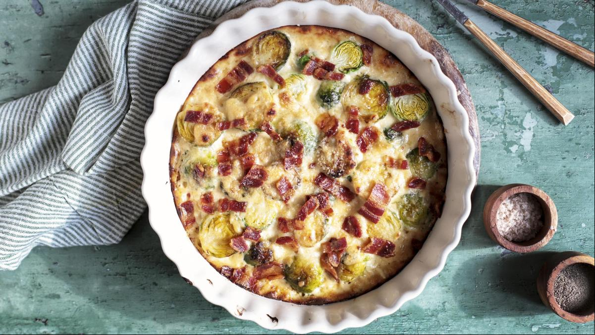 Coles de Bruselas con panceta al horno, una receta sencillísima que te hará enloquecer