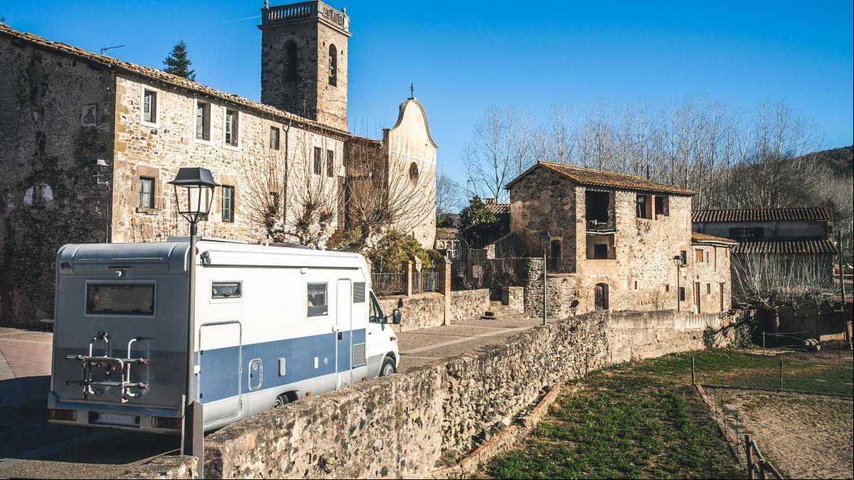 Rutas con autocaravana para descubrir los paisajes, el patrimonio y la gastronomía de Catalunya