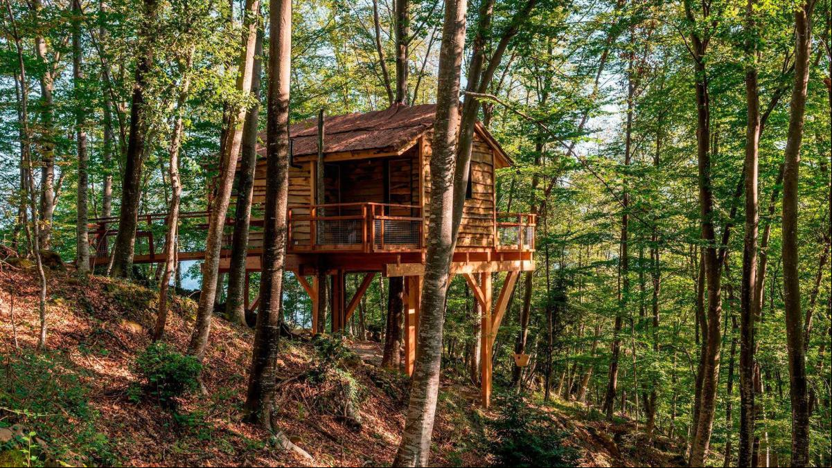 Cabañas en los árboles, burbujas, refugios, tipis y otros alojamientos para una escapada original