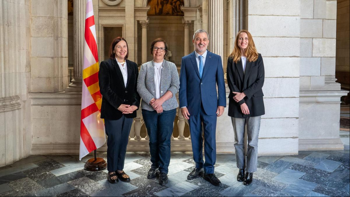 Collboni hace una ligera remodelación de gobierno y cede dos comisionados a ERC