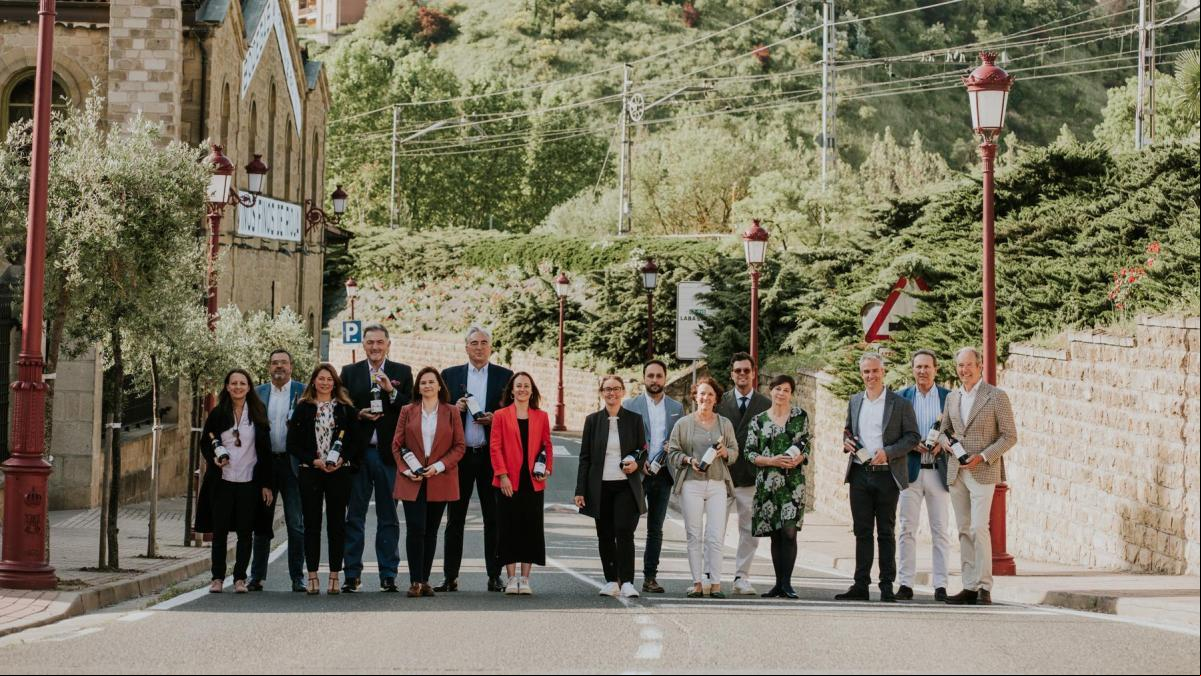 ¿Qué une Rioja con Borgoña? Hablamos de elegancia, finura y envejecimiento en barrica