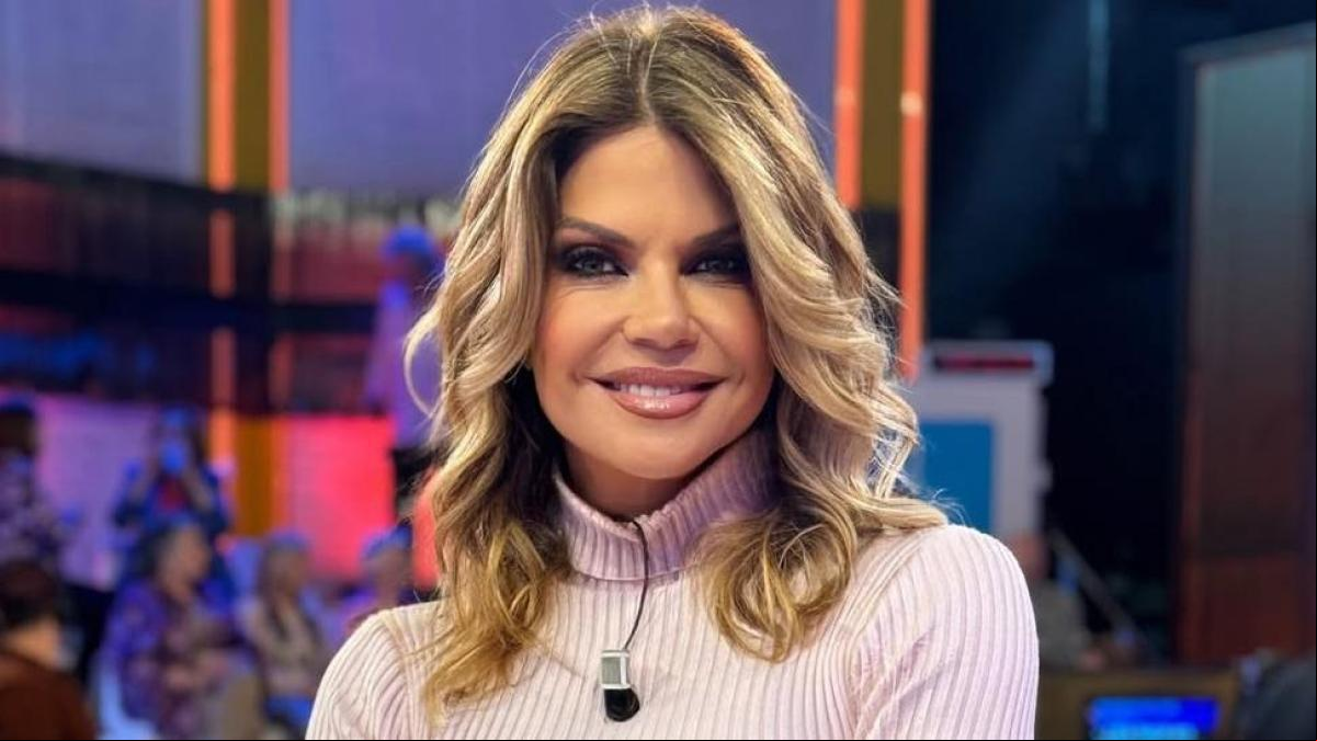 Makoke, 55 años: “El vinagre de manzana que tomo tiene muchos beneficios, es antioxidante y para la hinchazón de la tripa va fenomenal”