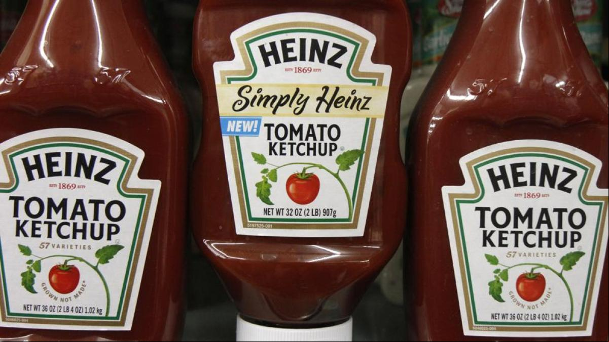 El motivo por el que Heinz se ha visto obligada a rehacer sus etiquetas tras la muerte de la reina Isabel II