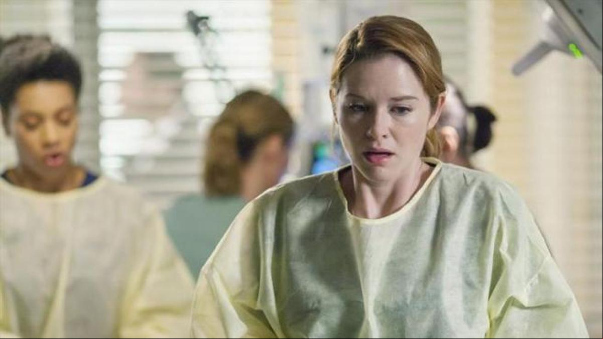 Sarah Drew se sincera sobre su despido en Anatomía de Grey: “Mezquino e injusto”