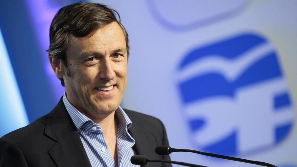 Hernando dice que los viejos amigos de ETA presiden el Parlamento de Navarra, en manos del PNV