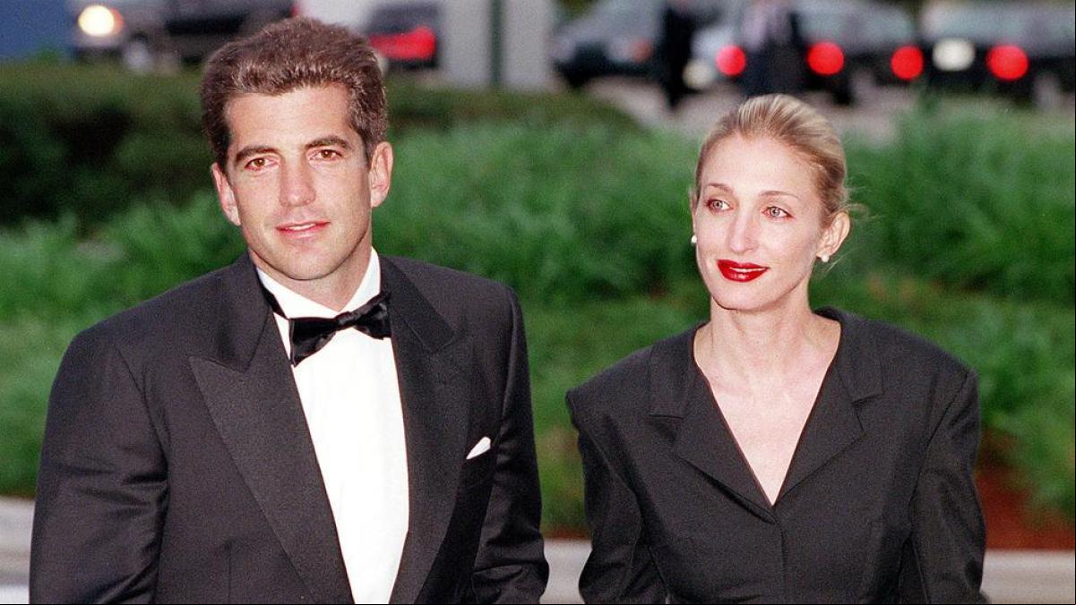 Sale a subasta uno de los vestidos más aclamados de Carolyn Bessette