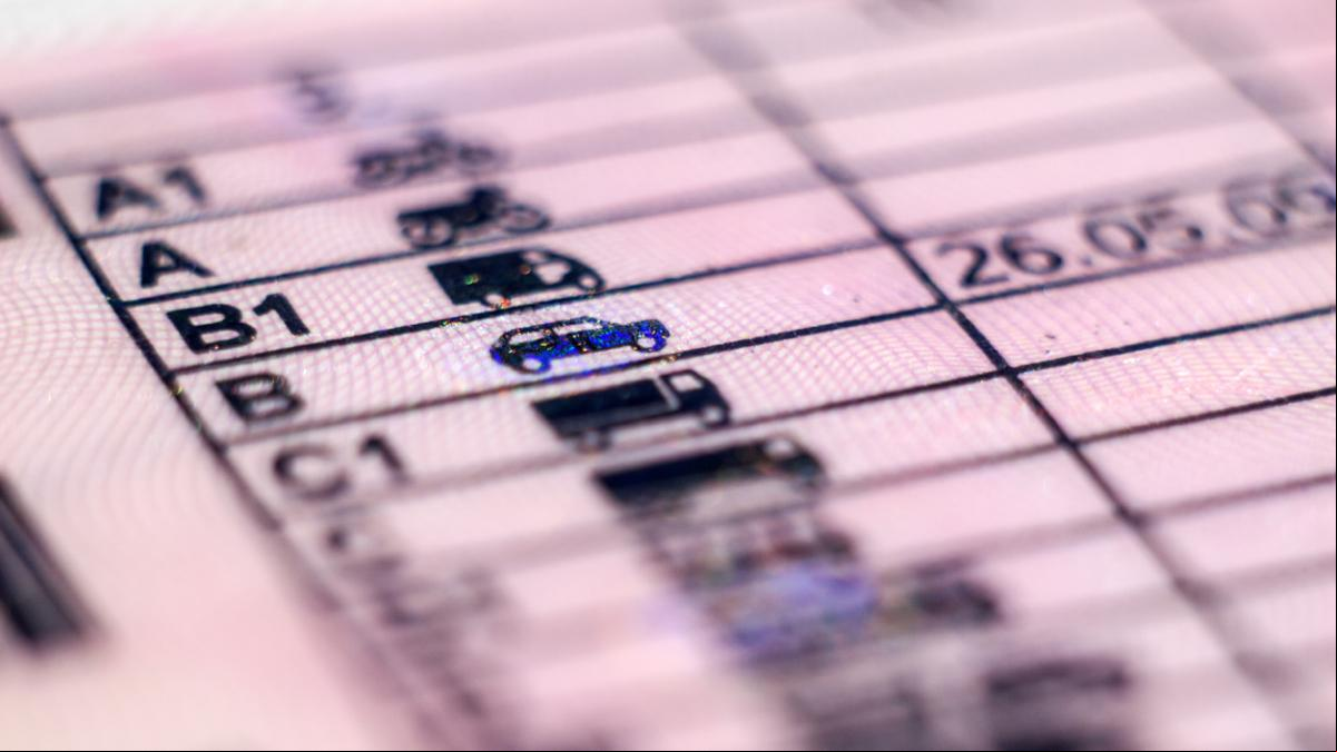¿Me pueden quitar el carnet de conducir fuera de España?