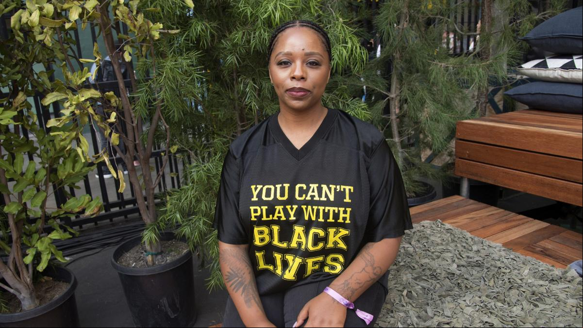 Dimite una cofundadora de Black Lives Matter tras acusaciones sobre su patrimonio