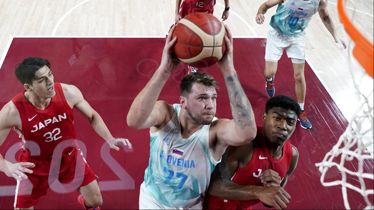 Doncic apabulla a Japón y amenaza a España