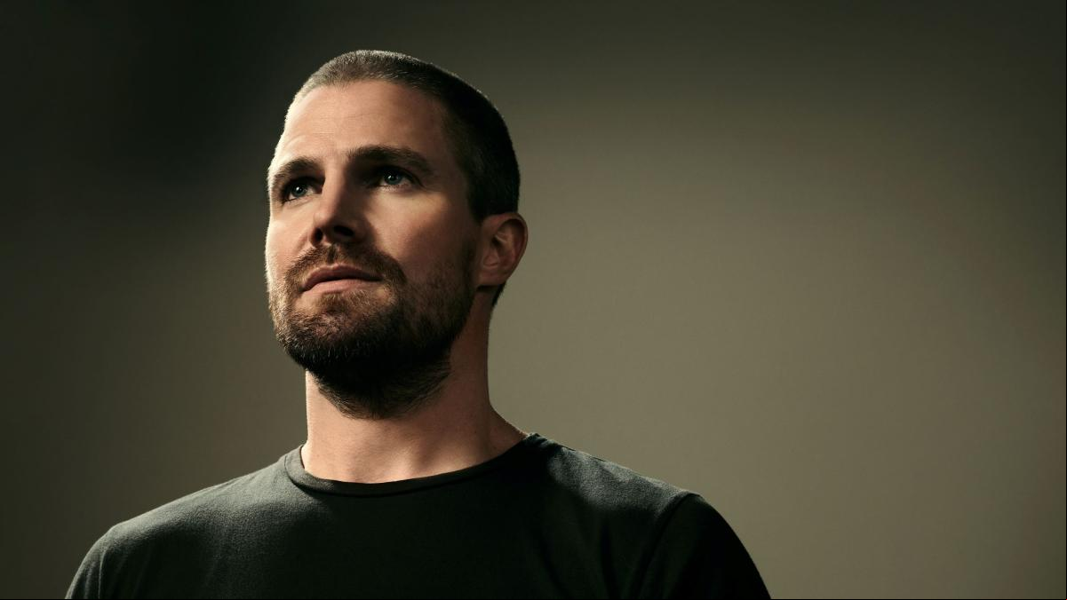 Stephen Amell, músculo en serie: “Mis papeles de superhéroes me abrieron las puertas del cine”